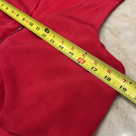 Laundry by Shelli Segal Hot Pink Sheath Dress – Ruffle Detail & Front Zip‎ | 8 - Picture 10 of 12